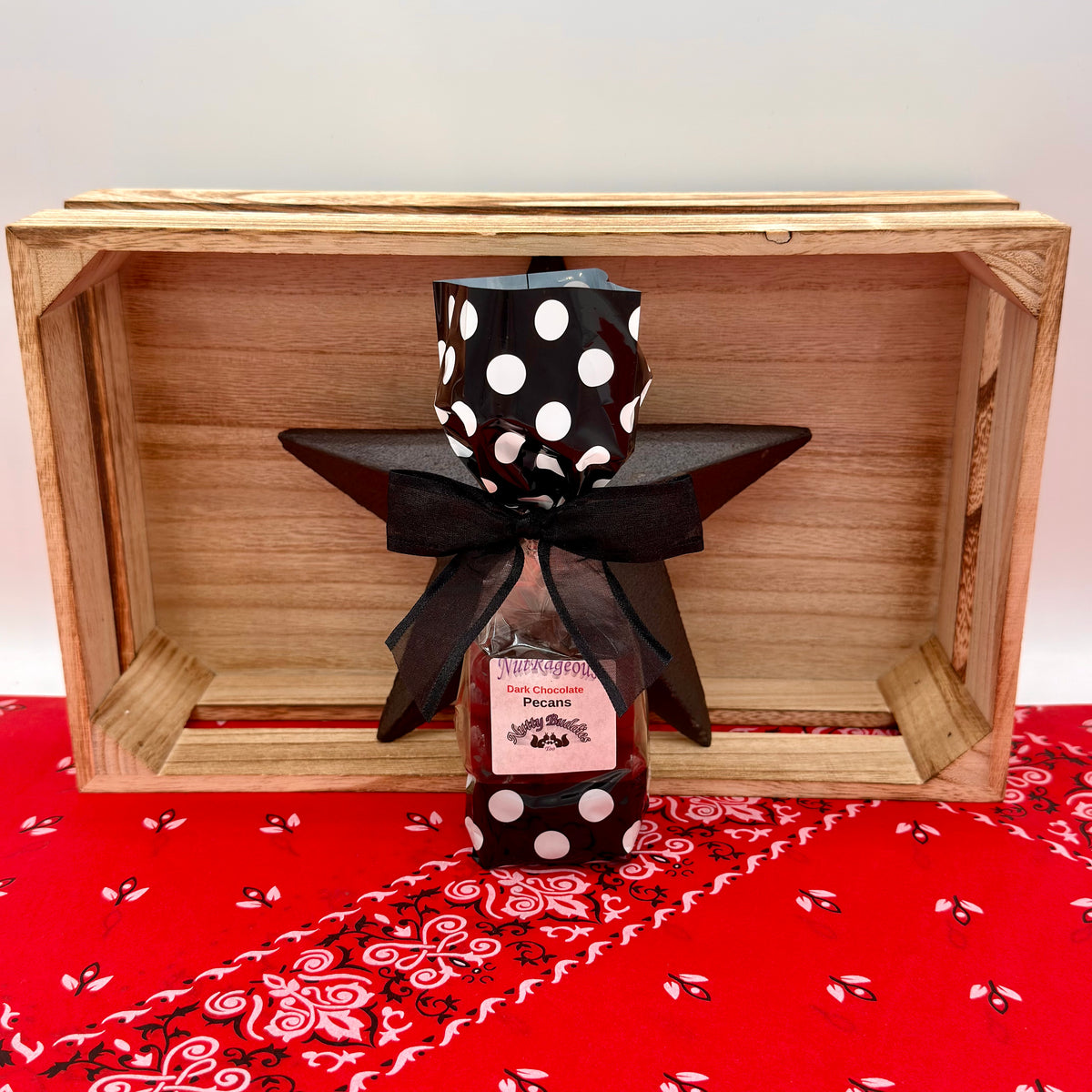 Dark Chocolate Pecans (5oz)